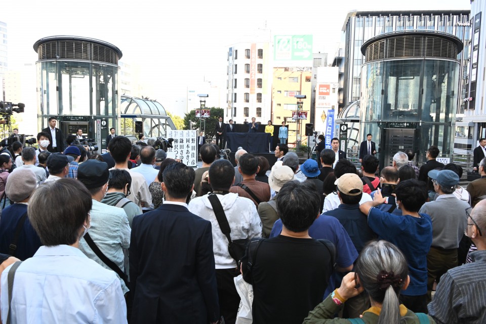 城県JR仙台駅東口で街頭演説会