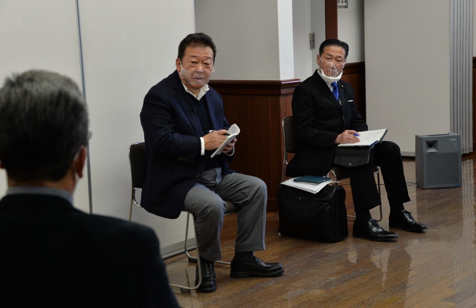 山内崇3区総支部長のタウンミーティング DSC_3994kiku.jpg
