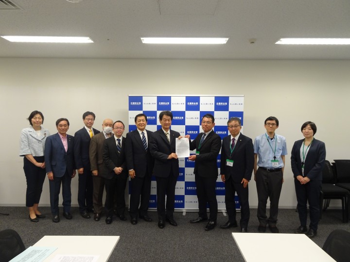 日本高等学校教職員組合（日高教）　大島敦　坂本祐之輔　小沼巧　鬼木誠　城井崇　松木けんこう　水野素子