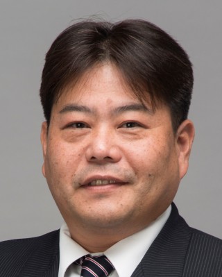 松井育人